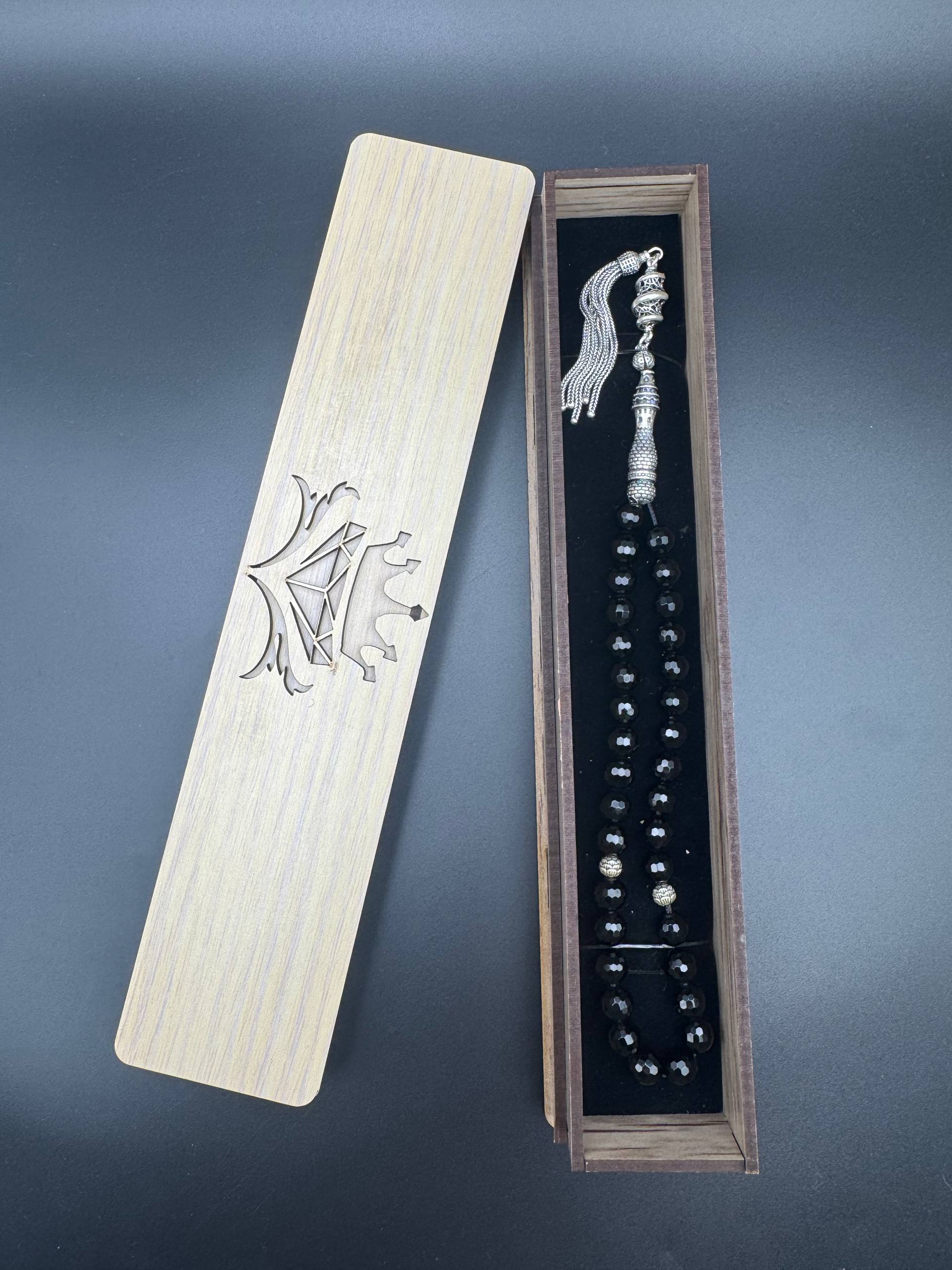 تسبیح اونیکس سیاه اصل با شیخک نقره