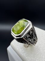 انگشتر مردانه زبرجد اصل با قلمزنی رکاب