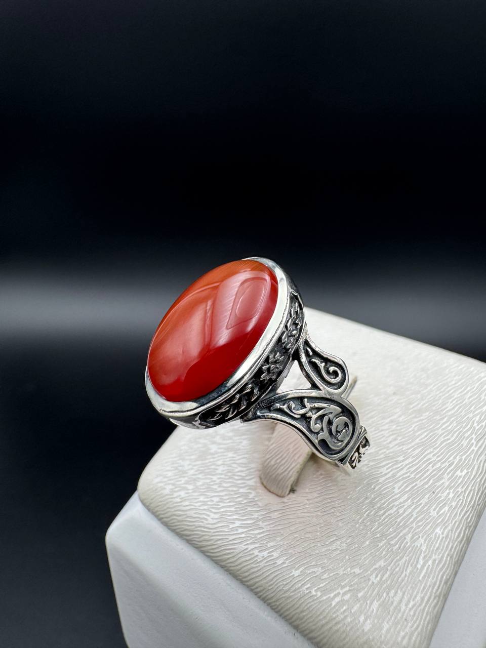 انگشتر عقيق سرخ يمن طرح صفوی سنتی