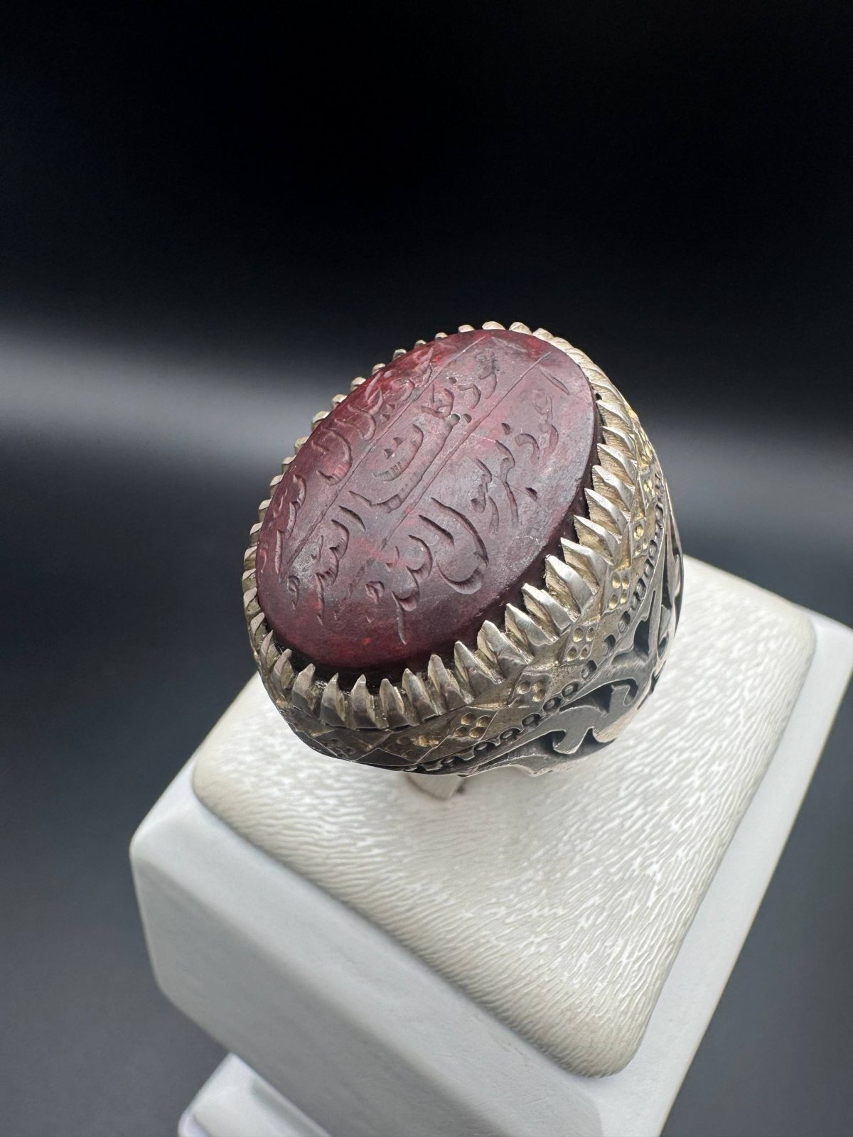 انگشتر حدید سماقی هفت جلاله با رکاب چنگی انگشتر حدید سماقی هفت جلاله با رکاب چنگی