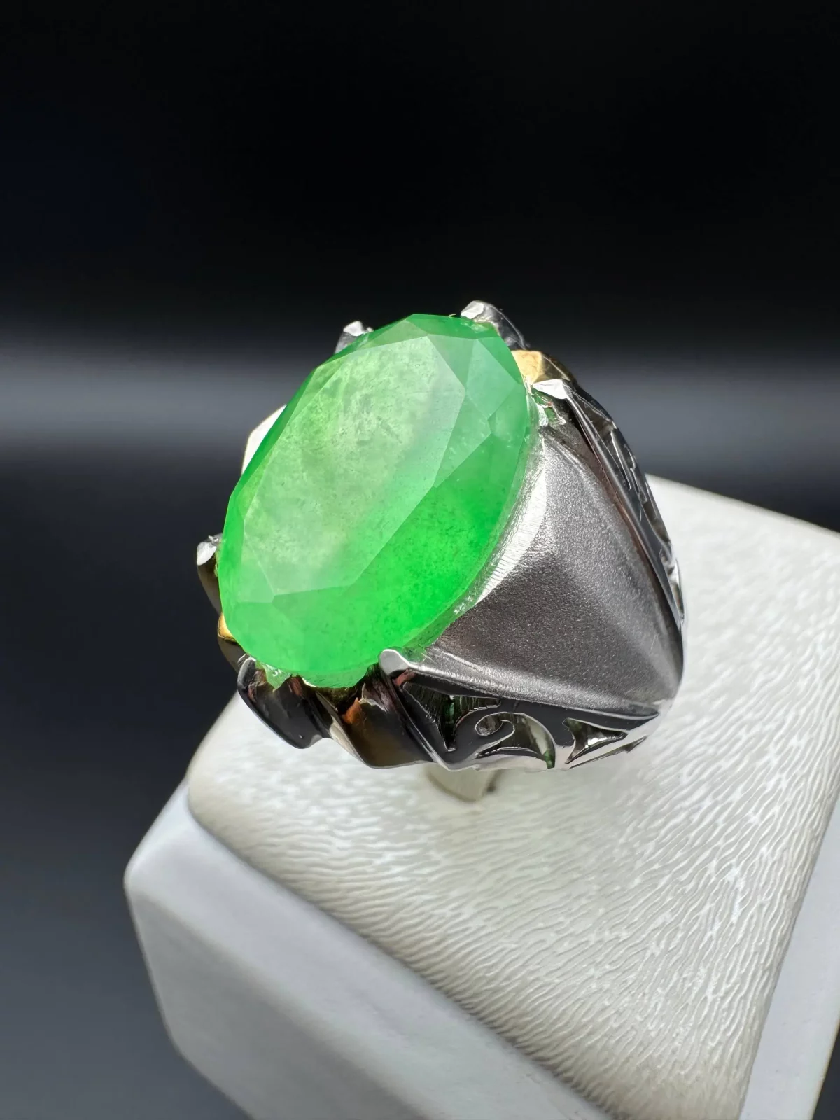 انگشتر نقره مردانه جید برمه اصل انگشتر نقره مردانه جید برمه اصل